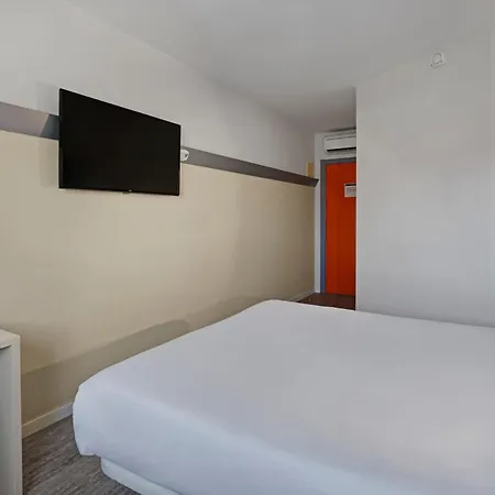 B&B Hotel Girona 2 Salt Exterior photo